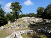 615  roman ruins in Tremona.JPG